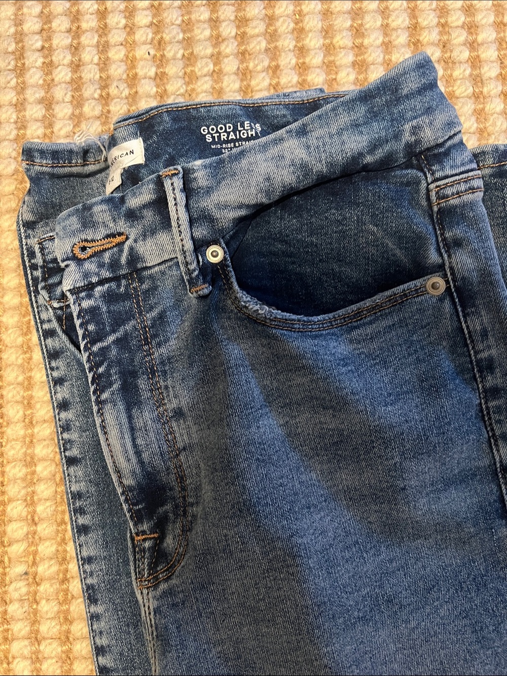 Good American Always Fits Straight Leg Jeans- Long